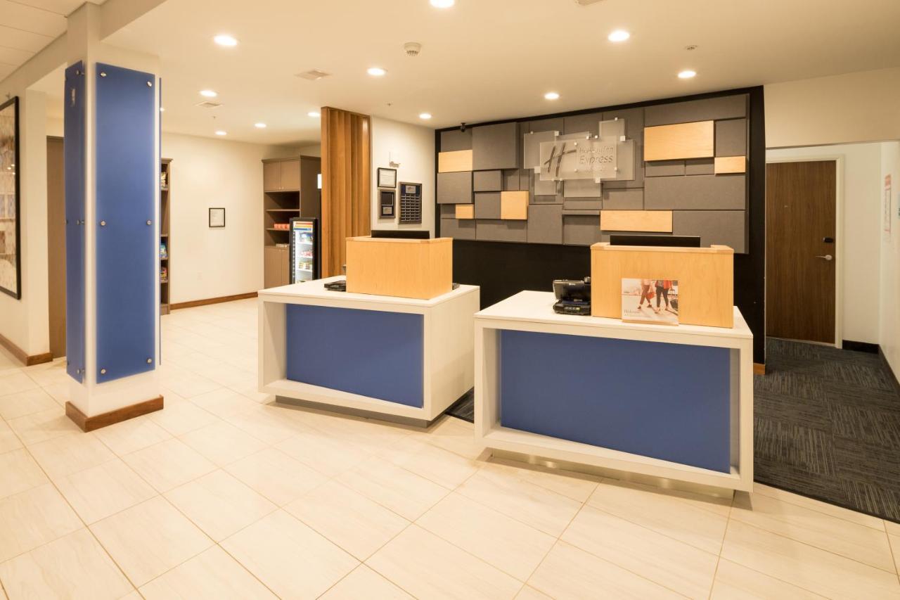 Holiday Inn Express Hotel & Suites Bay City By Ihg Exteriér fotografie